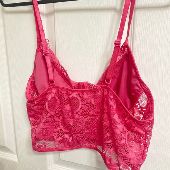 🩷 NWT Hot pink lace cami - Picture 3 of 3